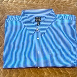 Men’s dress shirt